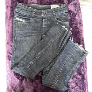 Diesel Rokket 00AA8 Stretch straight Jeans 25"W x 32"L Made in Italy Raw Hem